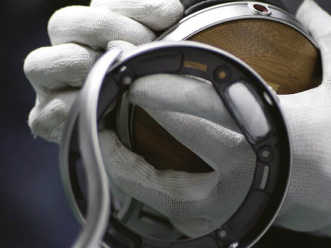 Sluchátka Denon AH-D9200