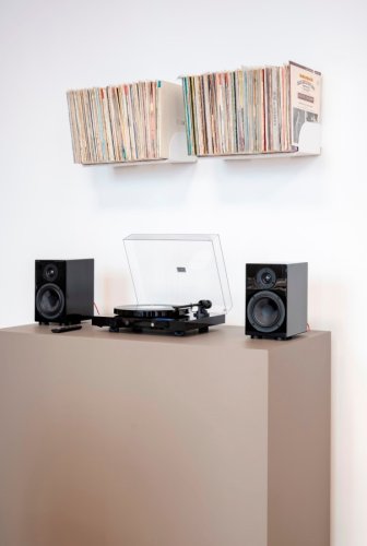 Pro-Ject JukeBox E1 HiFi Set - Kompletní stereofonní audio systém s gramofonem - Barva: Černá