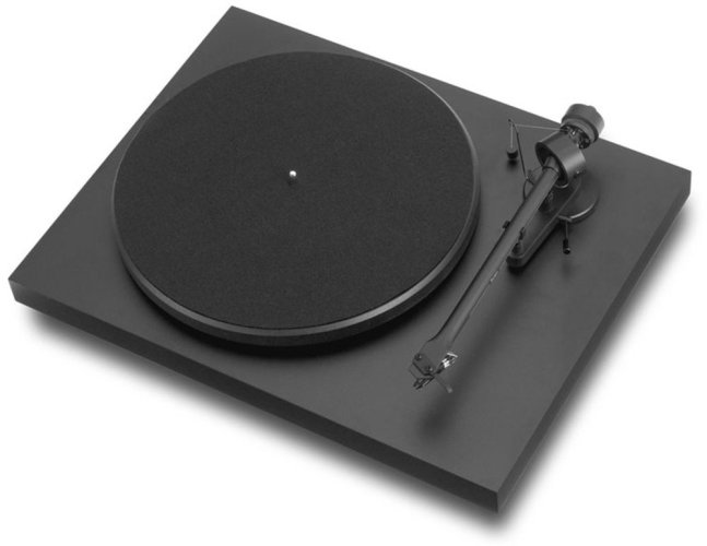 Pro-Ject Debut III DC Black + Ortofon OM5