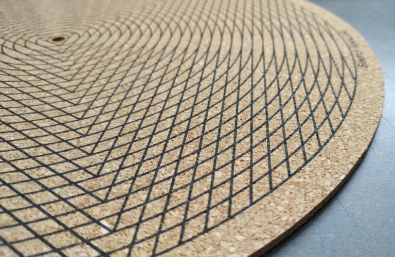 Simply Analog - Tricircle CORK SLIP MAT