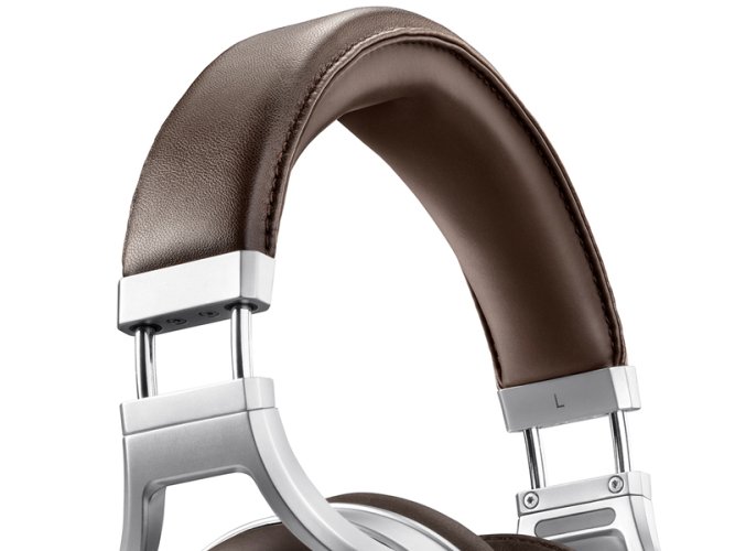 Sluchátka Denon AH-D5200