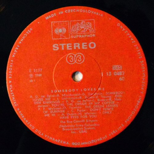 Ray Conniff Singers – Somebody Loves Me LP