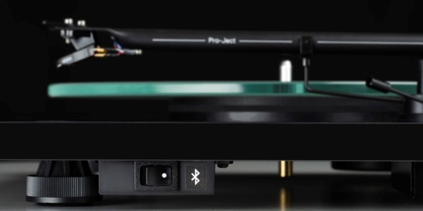 Pro-Ject T1 EVO BT + OM10 - Barva: Bílá