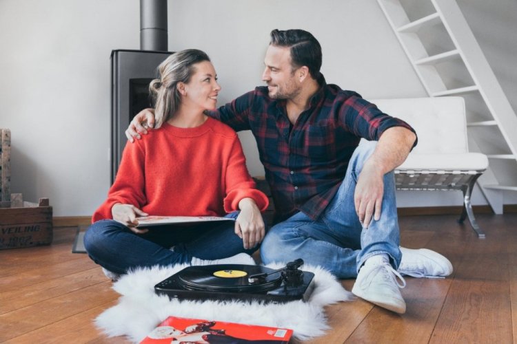 Lenco LBT-120BK - gramofon s přímým kódováním do MP3 a Bluetooth