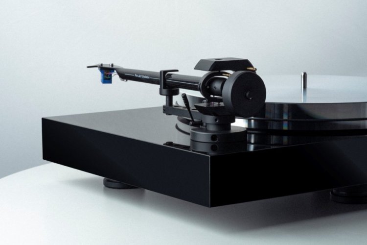 Pro-Ject X8 Evolution SP + Ortofon Quintet Blue