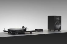 Pro-Ject E1 + OM5e - Barva: Černá