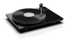 Pro-Ject E1 + OM5e - Barva: Černá