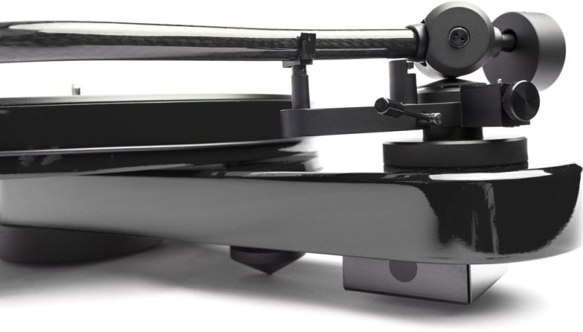 Pro-Ject RPM 3 Carbon piano + 2M silver