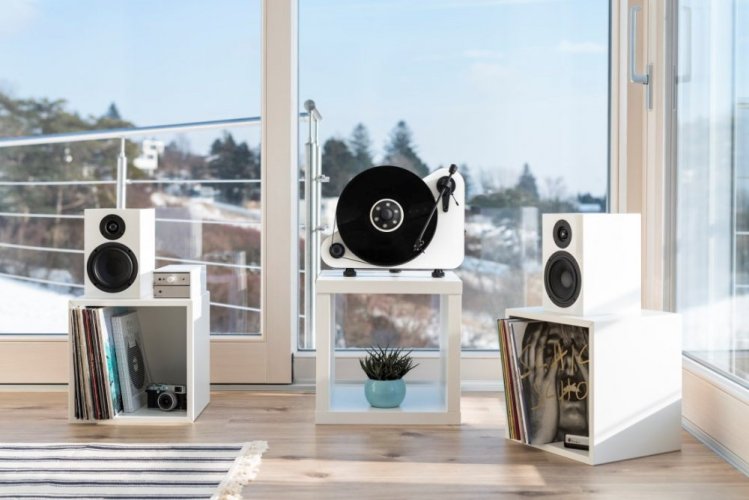 Pro-Ject VTE BT R OM5e - Barva: Bílá
