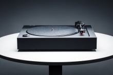 Pro-Ject A2 - Třírychlostní plně automatický gramofon