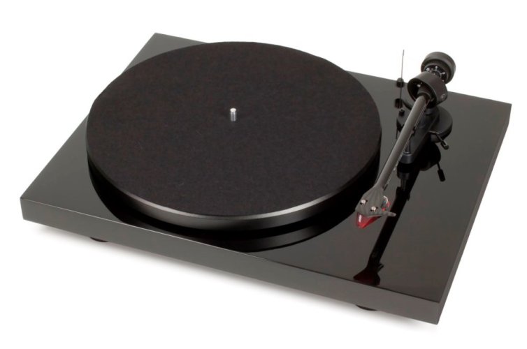 Pro-Ject Debut E Carbon + Ortofon 2M-Red - Barva: Černá - Piano lak