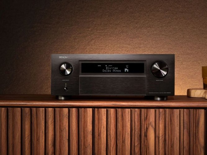Denon AVC-X6800H - Barva: Černá